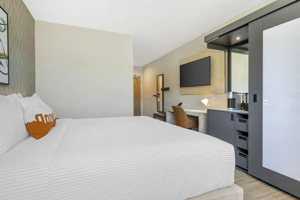 Cambria Hotel Burbank Airport Δωμάτιο φωτογραφία