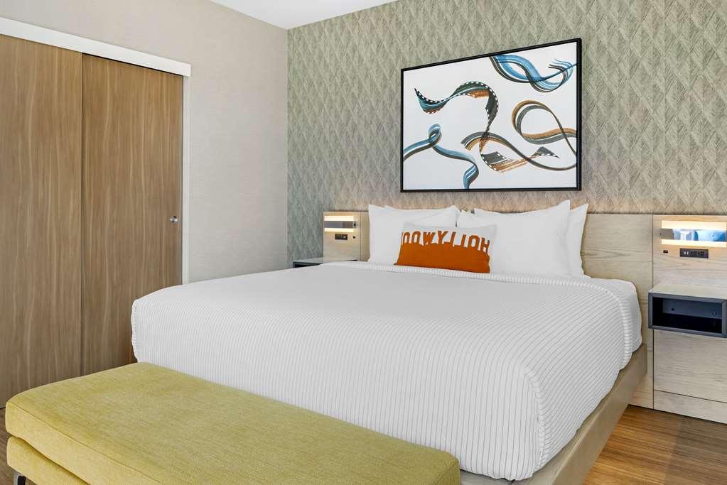 Cambria Hotel Burbank Airport Δωμάτιο φωτογραφία