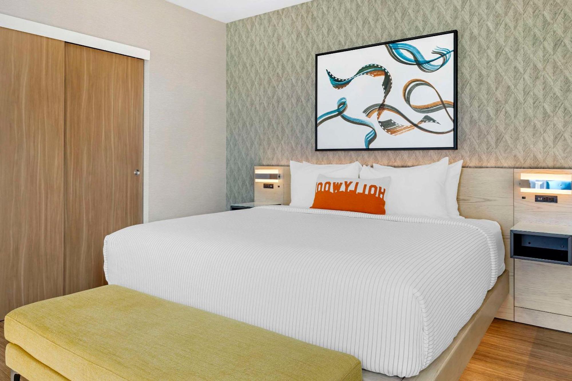 Cambria Hotel Burbank Airport Εξωτερικό φωτογραφία